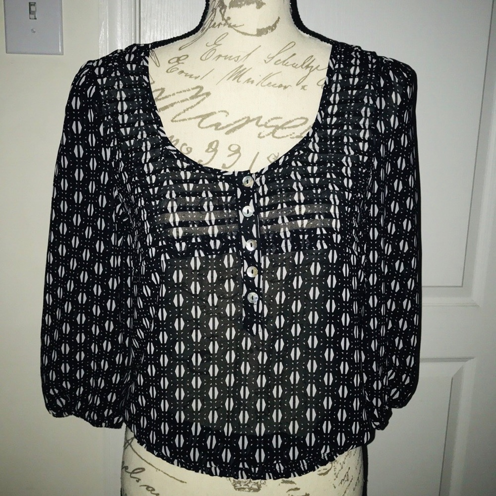 Daniel Rainn Pretty Blouse With Blk/Wht Print